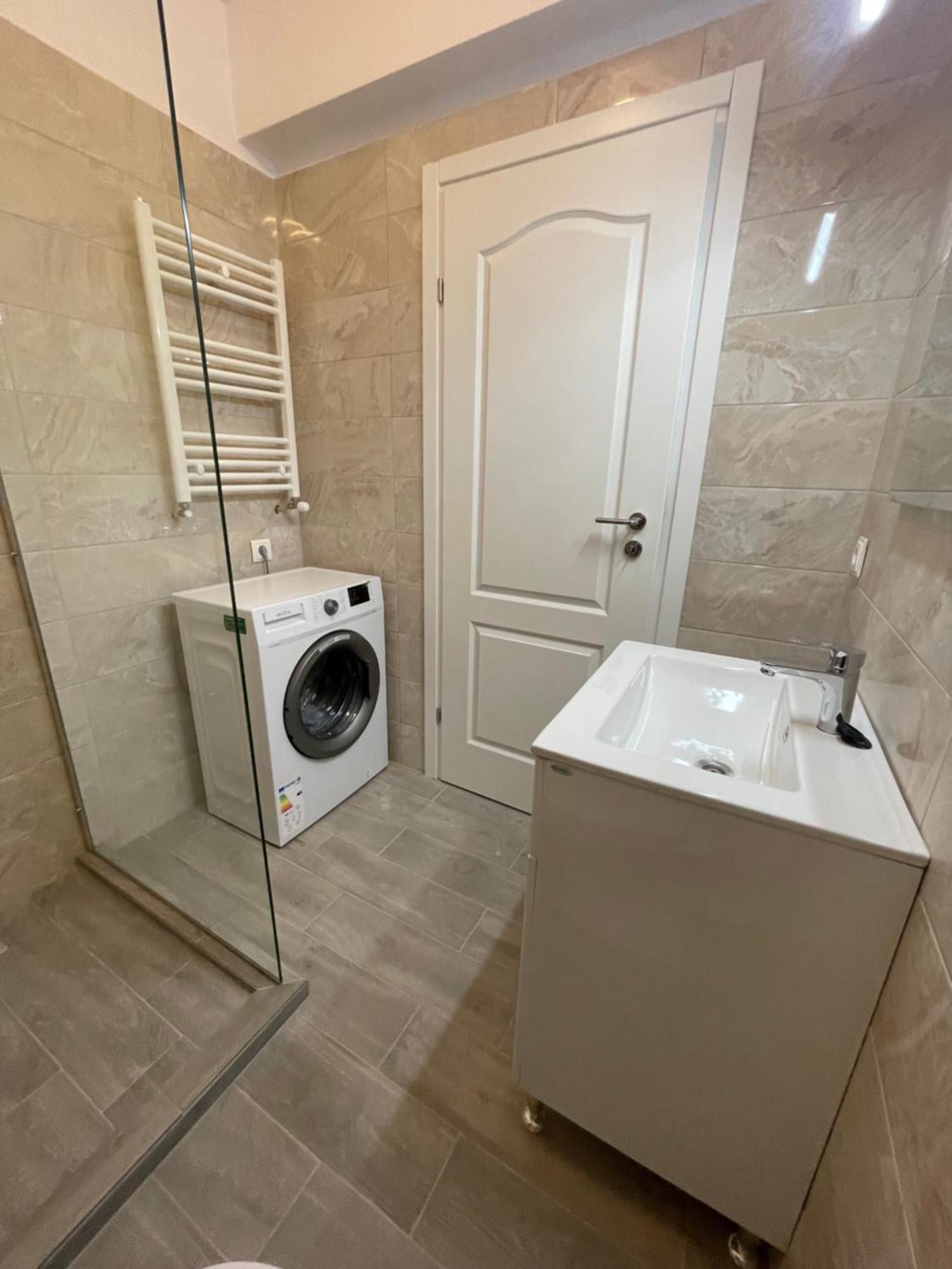Marisah Residence #6 Otopeni Buitenkant foto